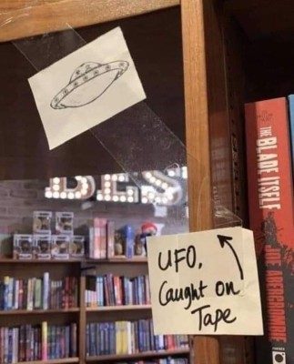 UFO caught on tape.jpg