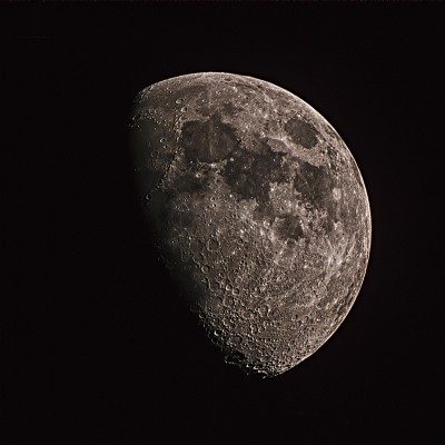 Moon-1600.jpg