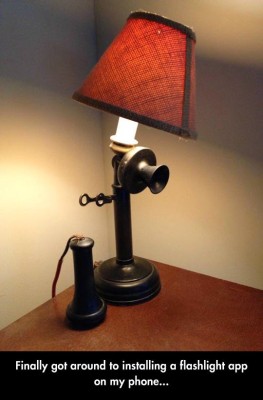 funny-old-lamp-phone-app.jpg